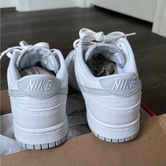 Nike Dunk Low Retro, Men’s Size 10 “NEW” w/box - Picture 4 of 5